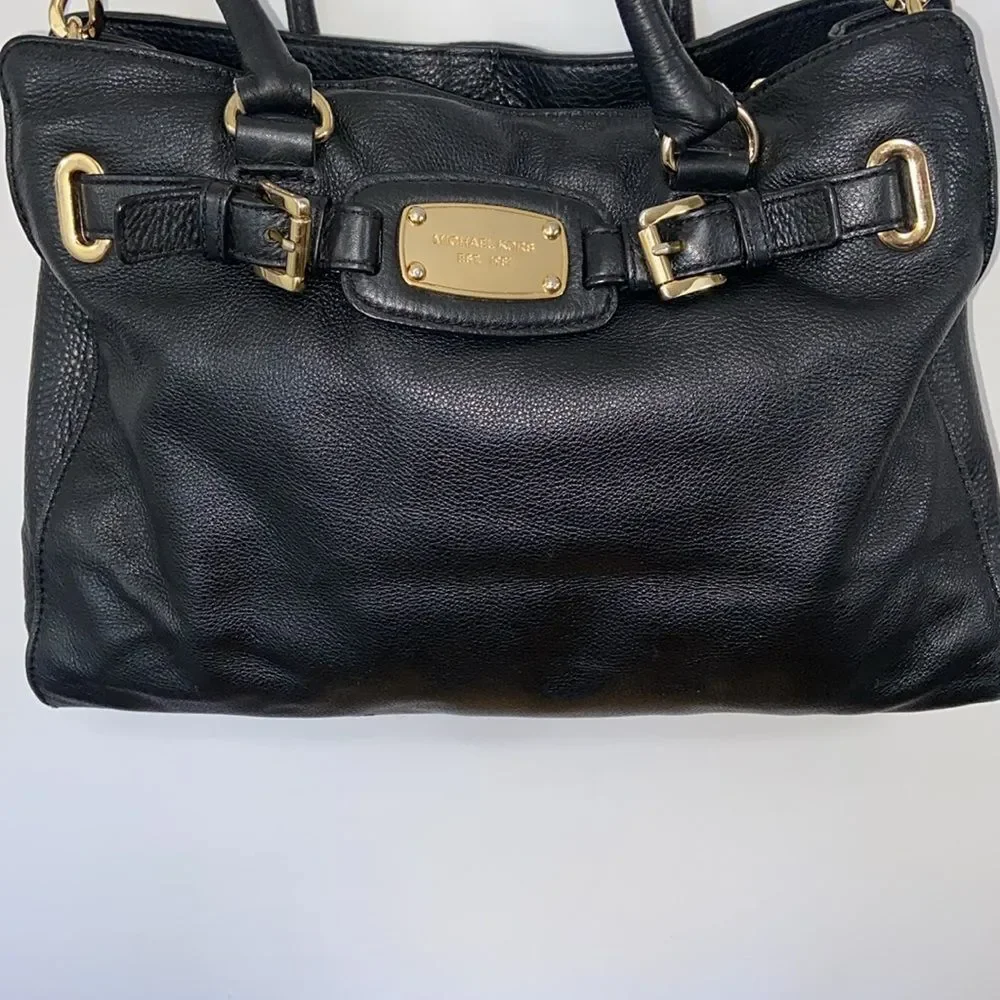 Michael Kors Bag”Hamilton” Black Pebbled Leather Crossbody Strap Excellent - Picture 2 of 9